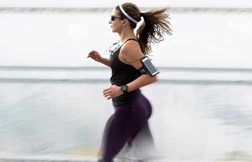 lady running - How to Know if Your Blood Sugar is Stable